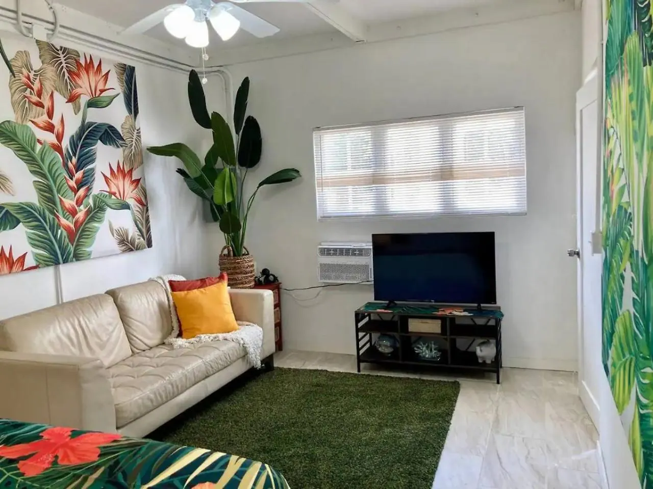 Tropical Apartments In Miramar San Juan Porto Rico